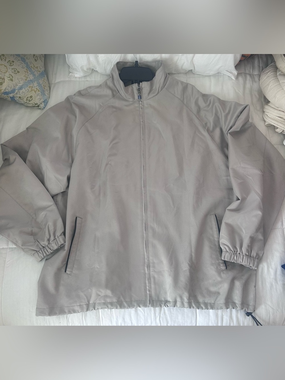 NWOT Men’s Tan PGA Tour Packable Windbreaker szXL Wind and Water Resistant
